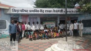 Distribution of 180 trees in Telangashi on the occasion of Rohit Pawar birthday