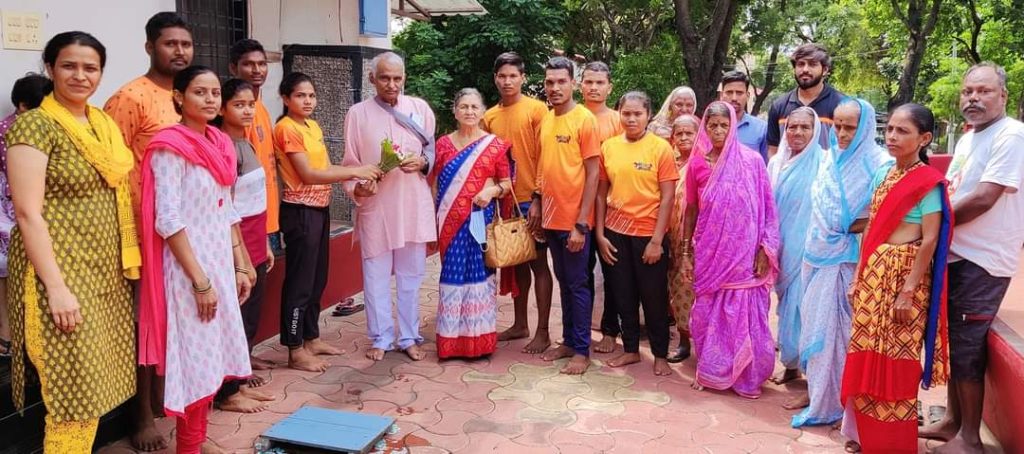 Senior social worker Prakash Amte discharged after 75 days of treatment