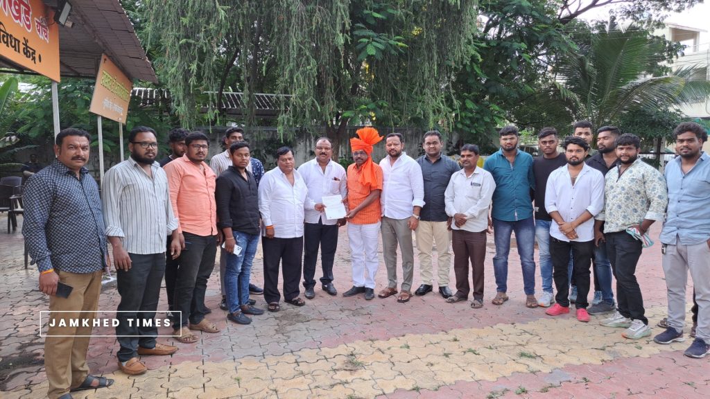 Former sarpanch of Jamkhed Kailas Mane joins shivsena Shinde gat