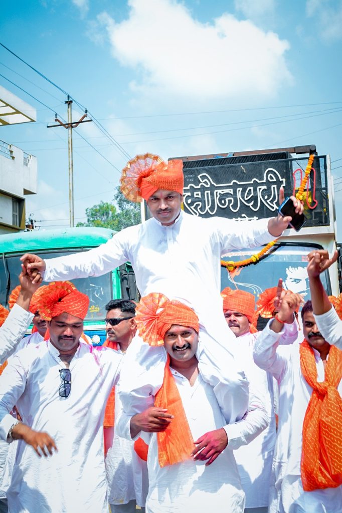 Jamkhed Police's Manmurad Dance to DJ's Beats, Ganesh Immersion Procession of Jamkhed Police Station Attracted the Attention of Jamkhedkars, Ganesh visarjan 2022, ganeshotsav 2022,