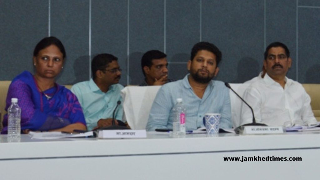 Animal Husbandry Minister Radhakrishna Vikhe Patil's big announcement about lumpy disease