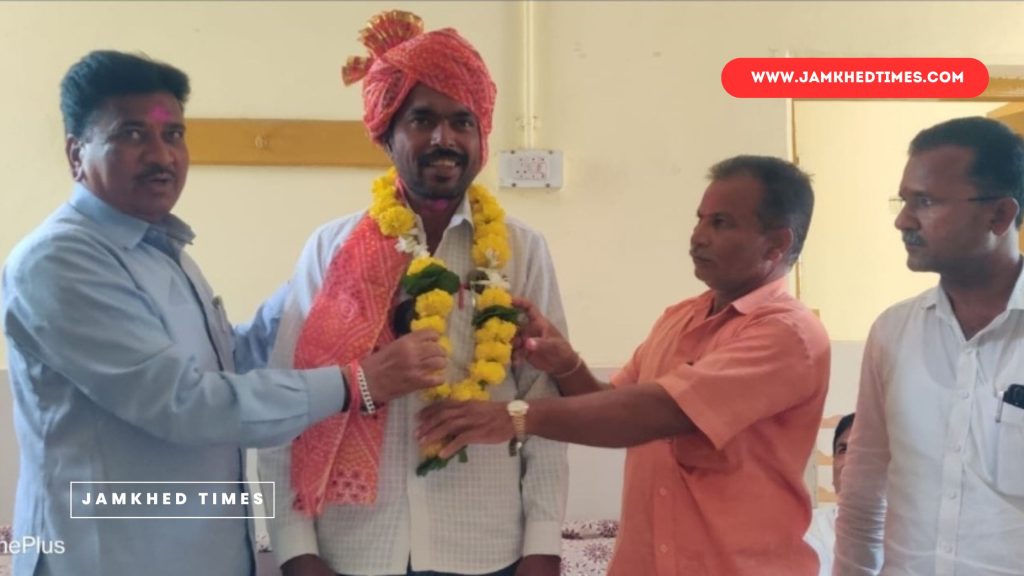 Election of Aamir Sheikh as Working President of Patoda Taluka Journalist Union and Mahesh Bedre as Secretary