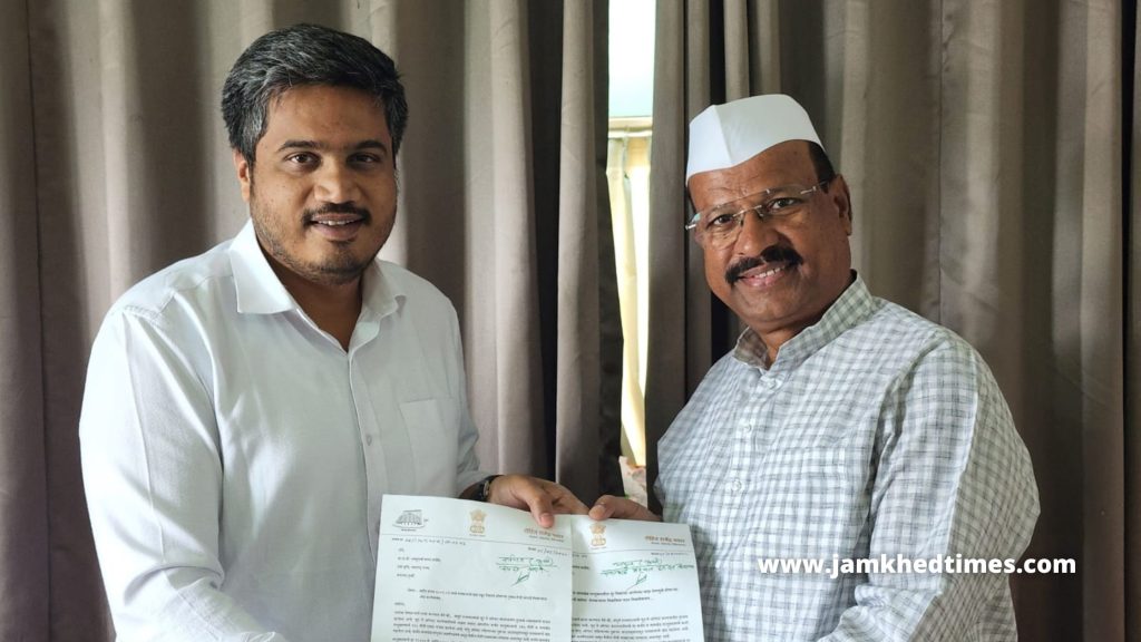 Sterility mosaic disease crisis on Tur crop, MLA Rohit Pawar drew the attention of Agriculture Minister Abdul Sattar