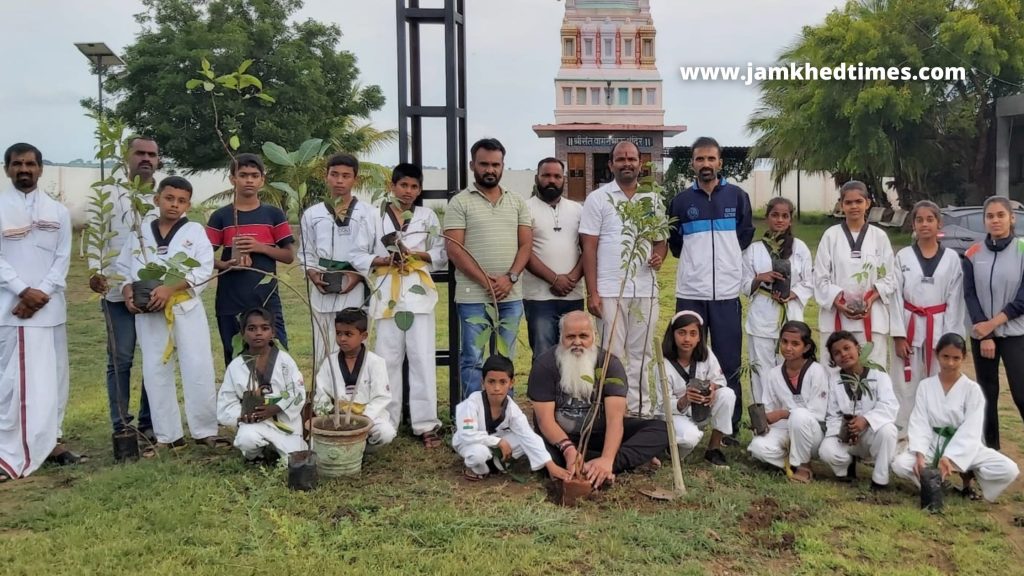 Tree plantation at Sant Vamanbhau Fort on occasion of World Taekwondo Day