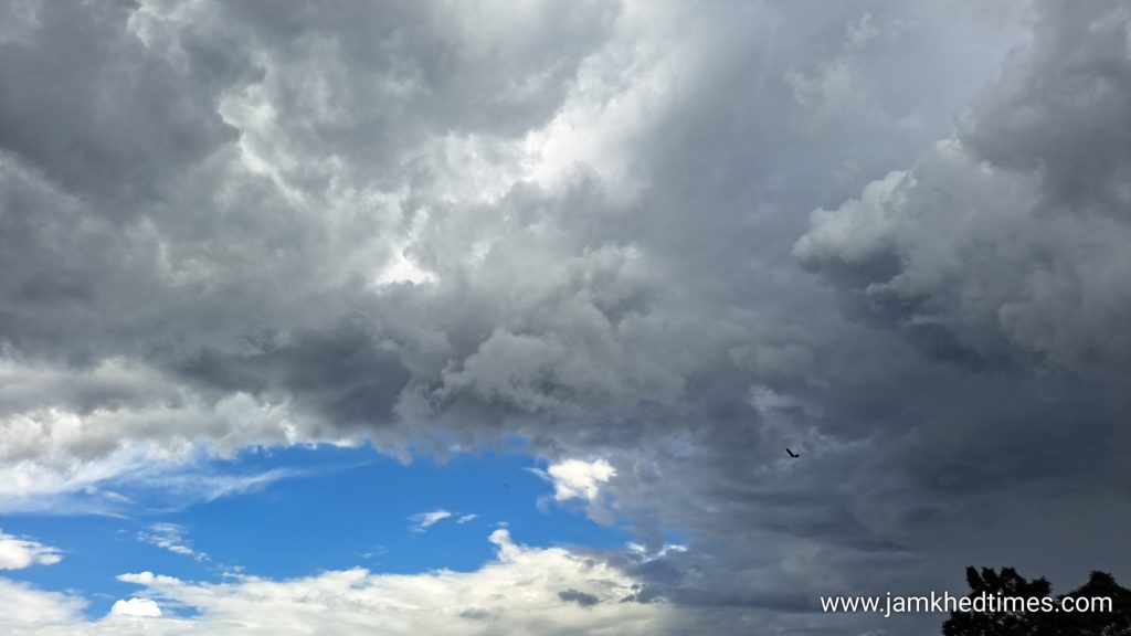 IMD Alert, Heavy rain warning for next three days in Ahmednagar district