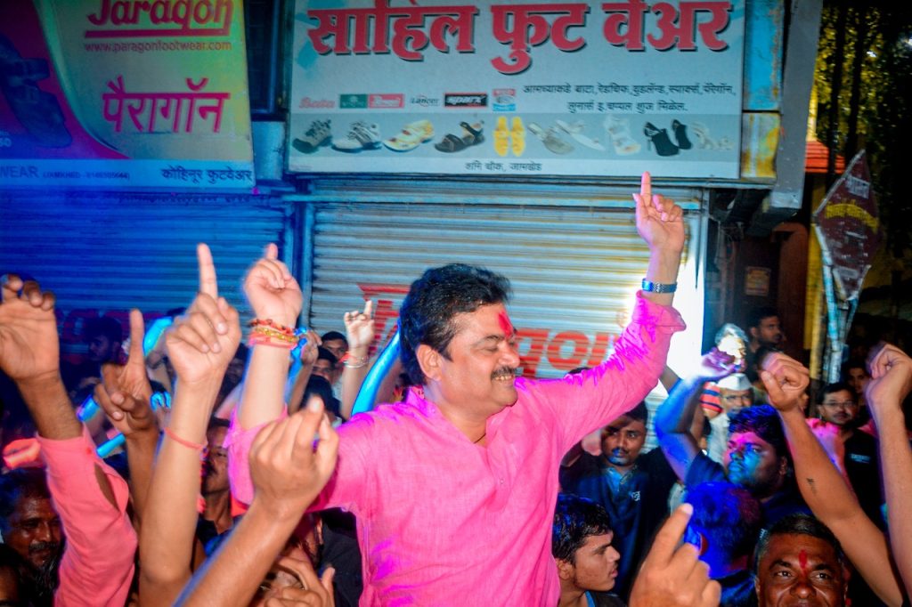 mla Ram Shinde's dominance in Ganesh Visarjan procession, ram Shinde's dance is discussed in the state, Ramji ki nikli sawari Ramji ki lila hai nyari,
