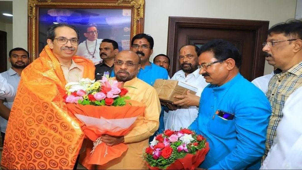 Big news, Political earthquake in Ahmednagar district, Ramdas Athawale's one-time special man join Uddhav Thackeray's group, Ashok Gaikwad join Shiv Sena