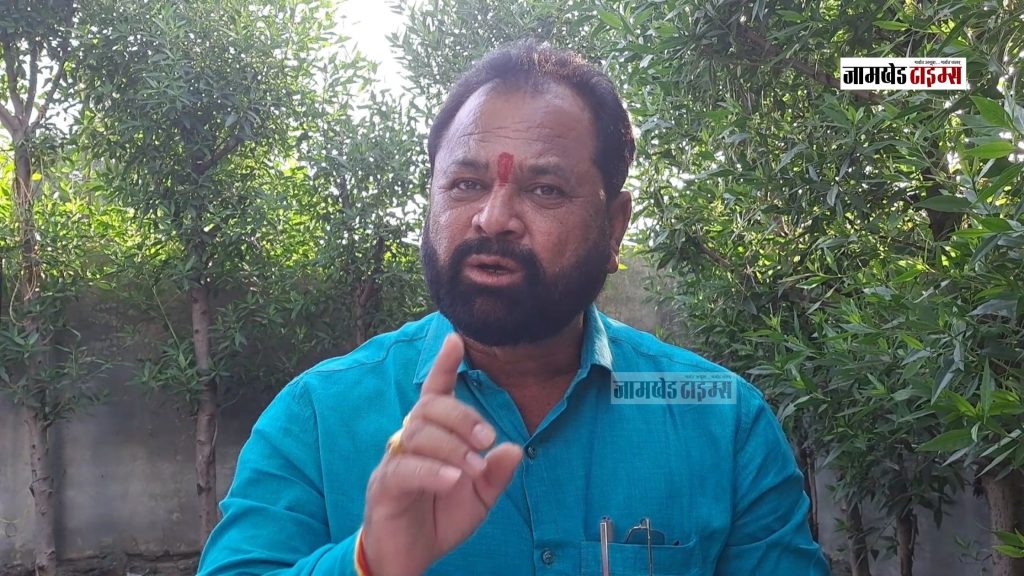 Dr Bhagwan Murumkar's serious allegations against the Andure brothers, Murumkars have read sensitive cases, but are ready to take political renunciation and sit in jail,Murumkars announcement
