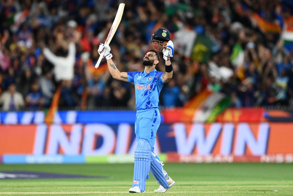 India vs Pakistan match turning points, Those two balls in India vs Pakistan match became the turning point of India's victory, Double bang of Diwali in India with Virat Kohli's brilliant game,