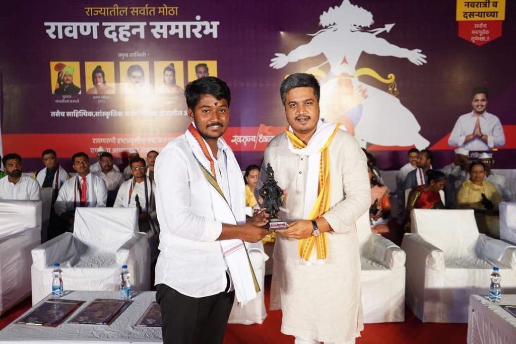 Exclusive moments from Maharashtra's biggest Ravan Dahan Sohla, kharda ravan dahan sohla 2022, rohit pawar news today 