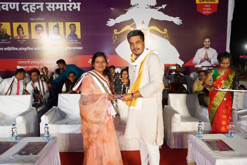 Exclusive moments from Maharashtra's biggest Ravan Dahan Sohla, kharda ravan dahan sohla 2022, rohit pawar news today 