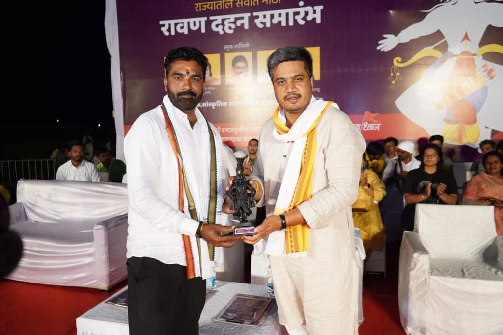 Exclusive moments from Maharashtra's biggest Ravan Dahan Sohla, kharda ravan dahan sohla 2022, rohit pawar news today 