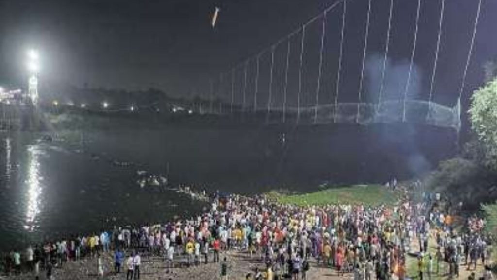Gujarat Morbi News live, 91 killed, 100 injured in Morbi bridge collapse in Gujarat, death toll likely to rise, morbi latest news,