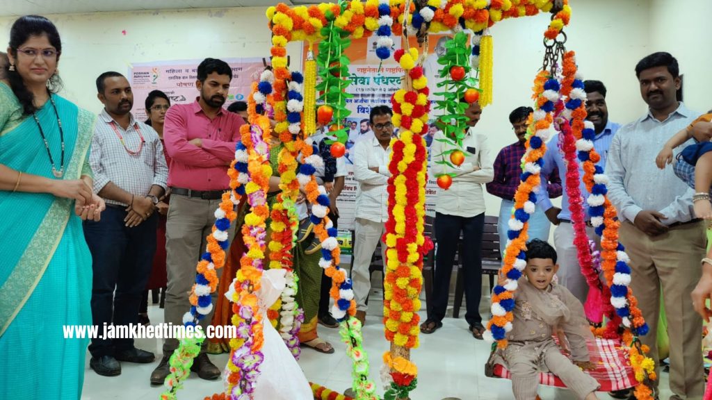 Nutritional food equal to the weight of nourished children is donated to Anganwadis, National Nutrition Month is celebrated in Jamkhed taluka with various activities, Donation of 400 kg nutritional food