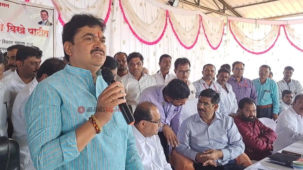 Ram Shinde, MLA Ram Shinde in the Maidan for the help of the damaged farmers, MLA Ram Shinde demanded the Revenue Minister Radhakrishna Vikhe-Patil to take a strategic decision on this burning issue!