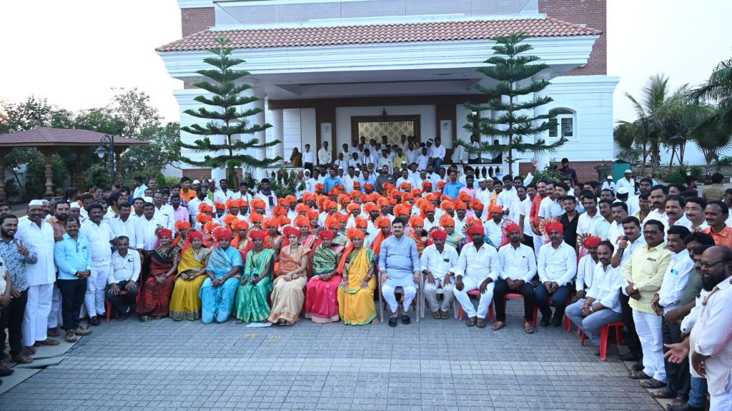 From here on no one will suffer from politics and administration, MLA Ram Shinde assured the workers, grand felicitation ceremony was held in Chondi for newly elected Sarpanch and members,