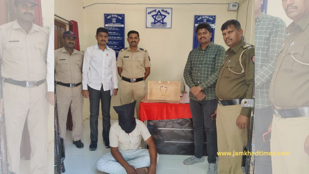 Accused in the crime of theft arrested, Kharda police strike action