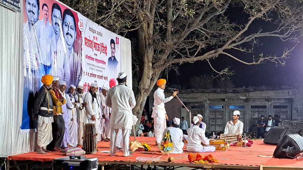 Stand firm with Prashant Shinde, who does social service sincerely round the clock - Dnyaneshwar Mauli Pathade Maharaj