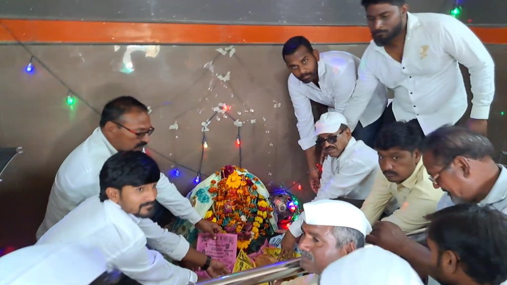Janaseva Gram Vikas Panel celebrated Sunday, Rajurikar united with Vaishali Subhash Kaldate, rajuri Gram Panchayat Election 2022,