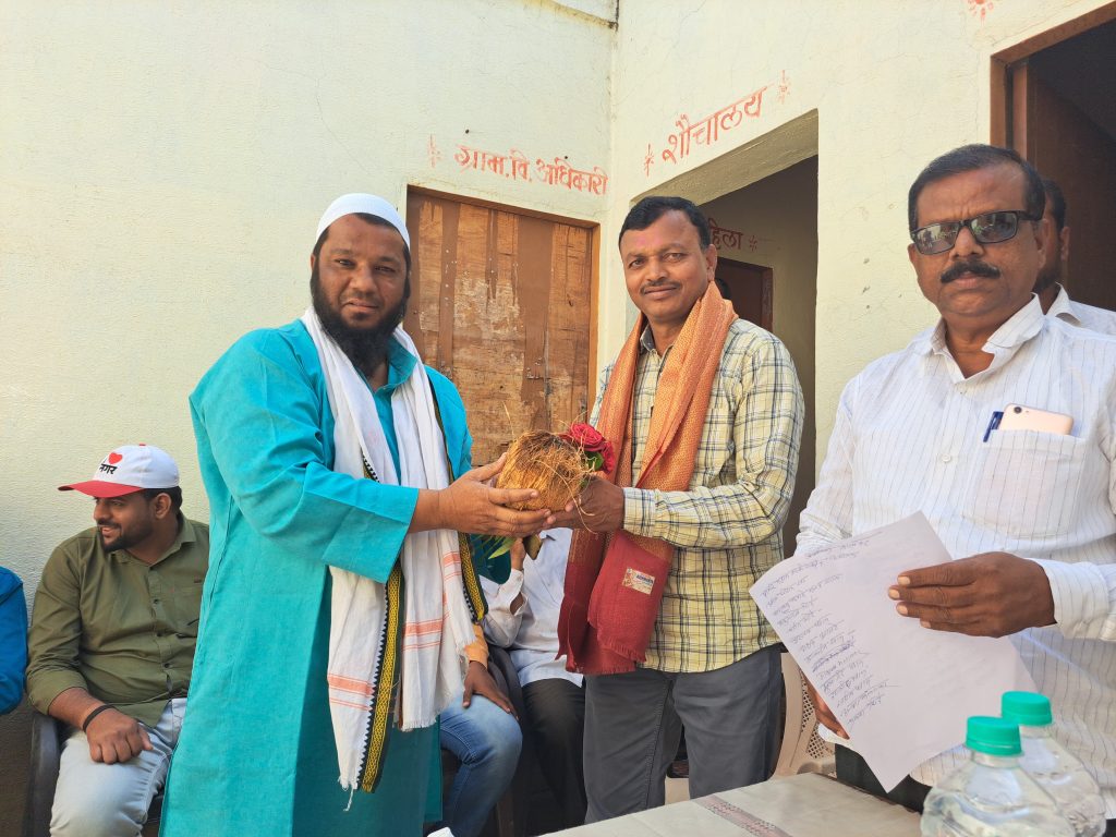 Democracy Alive Because of Fearless Journalist - Sameer Bhai Pathan, Journalists of Jamkhed taluka honored at Patoda