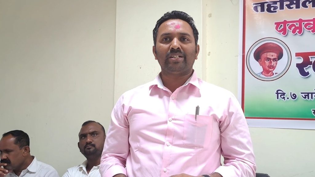 Jamkhed, it is the right of journalists to show us our mistakes, journalists should work for the poor - Tehsildar Yogesh Chandre, Jamkhed Tehsil Office celebrates Journalist's Day with great enthusiasm
