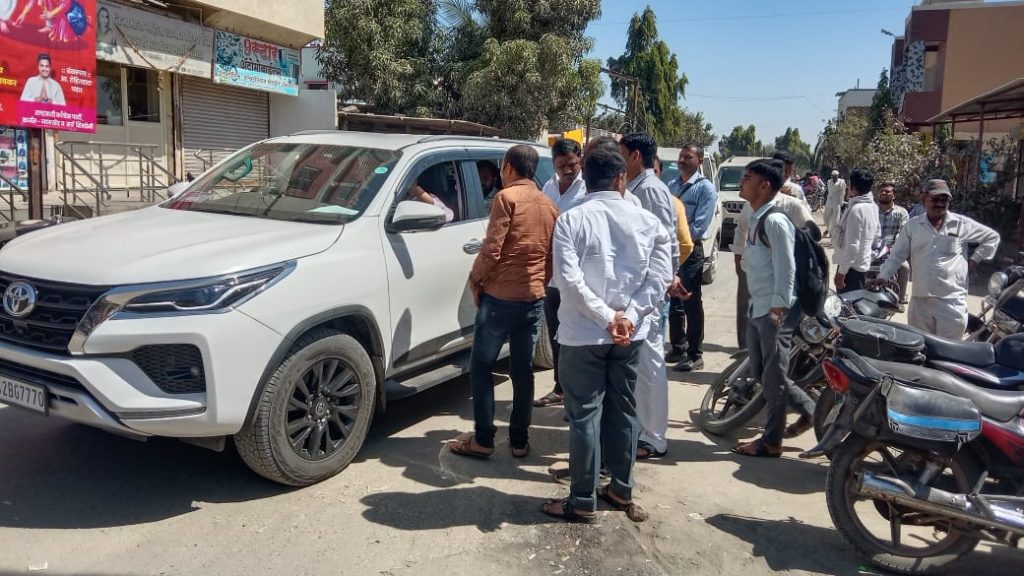 MLA Rohit Pawar's plan failed as officials turned their backs on Bhumi Pujan - Gautam Kolhe criticizes