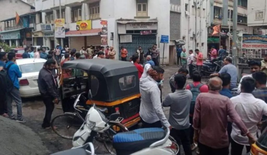 MPSC Student assault case, so my daughter survived today Otherwise she would not have been seen, mother of injured girl burst into tears, Accused Shantanu Jadhav used to harass victim girl continuously, Pune latest crime news,