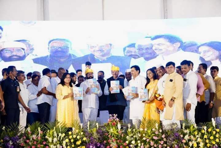 Devendra Fadnavis's support to MLA Ram Shinde's demand and Chief Minister Eknath Shinde's big announcement, Punyashlok Ahilya Devi Holkar Jayanti 2023