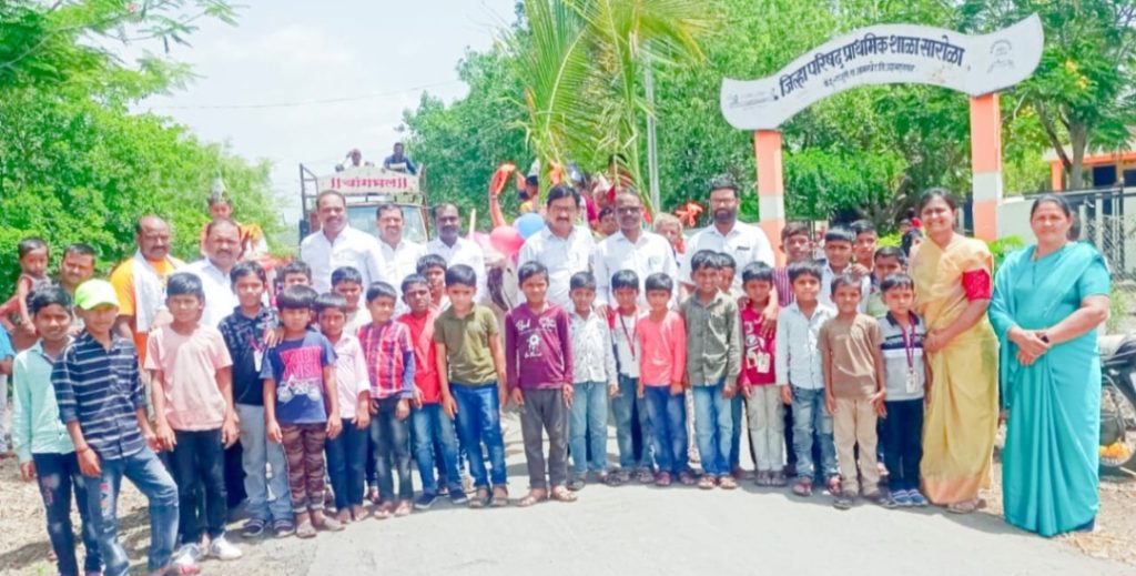 Jamkhed, Nadach Khula, pattern of Sarola primary school is very different, Sarola school's 'this' activity is being discussed strongly in jamkhed taluka,