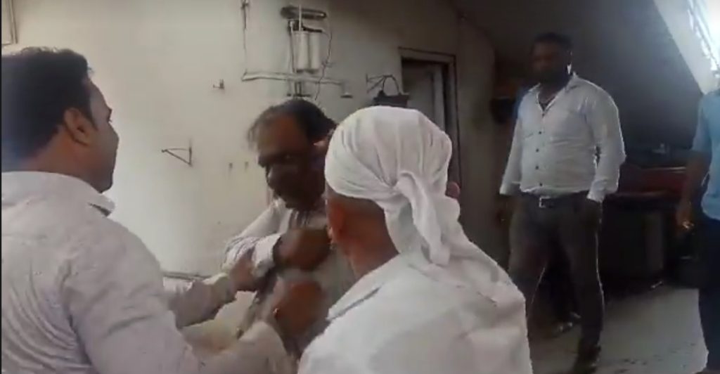 Karni Sena's Maharashtra president Ajay Singh Sengar was beaten by Bhimsainiks, panvel news