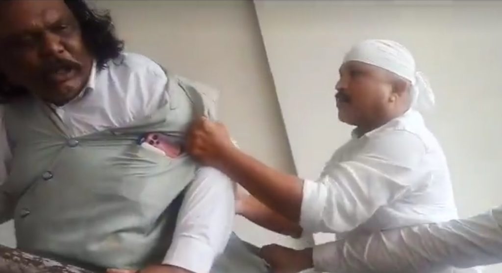 Karni Sena's Maharashtra president Ajay Singh Sengar was beaten by Bhimsainiks, panvel news