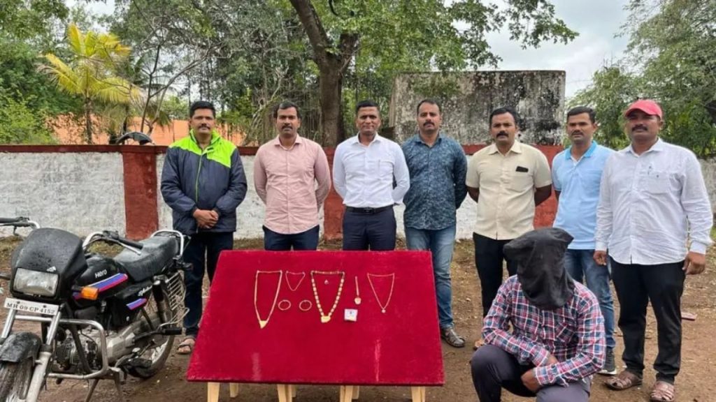 kolhapur Crime News, driver of bride-groom matching center did shocking act, bhavi Navradev had to reach police station, Read what actually happened, Rohan Ravindra Chavan Arrest News,
