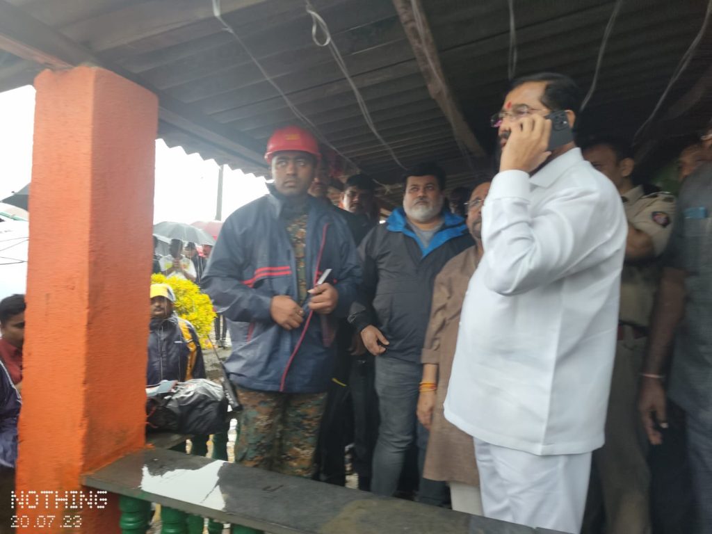 Big news, Irshalwadi - Irshalgad Landslide accident 6 people died, 80 people were rescued, 5 lakhs were given to the heirs of the deceased, Chief Minister Eknath Shinde announced, Raigad Khalapur irshalwadi Irshalgad Landslide Latest NEWS