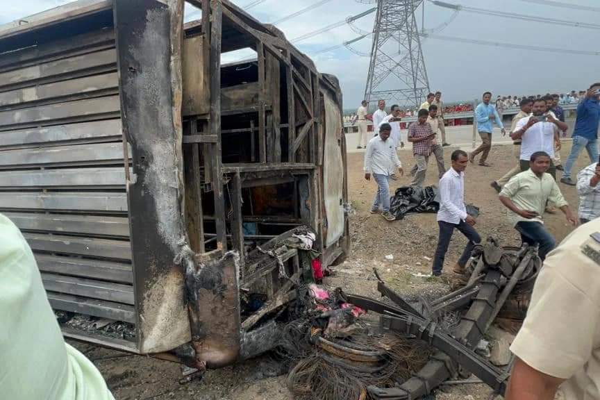 Chief Minister Eknath Shinde and Deputy Chief Minister Devendra Fadnavis inspected Buldhana bus accident site, passenger who survived Buldhana bus accident said As soon as we jumped down 