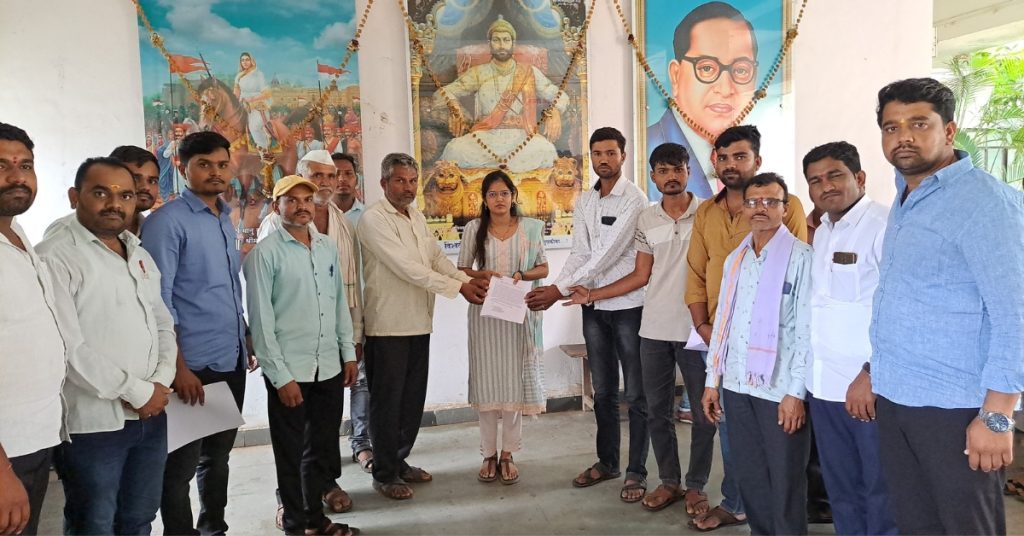 Shocking, Six-year-old girl dies due to carelessness of private doctor, Villagers aggressive against doctor prakash omase , Fakhrabad villagers demand legal action,