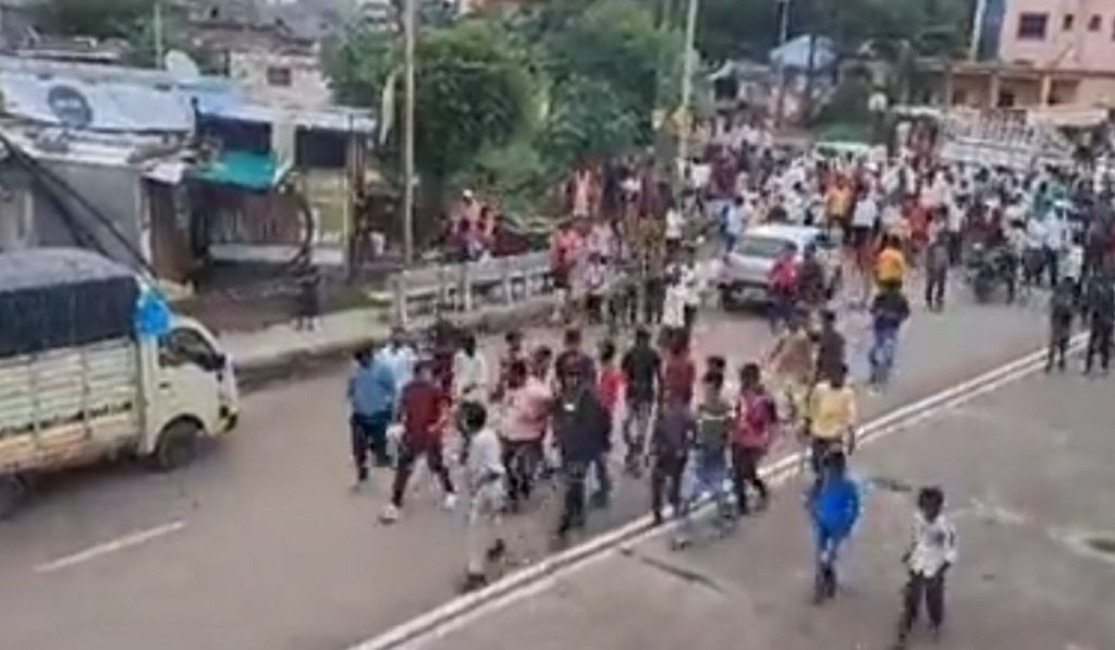 Latur Latest News, Five hours of thrill for Rangla to catch the armed psychopath, Incident in Borphal village of Ausa Latur, what really happened? Read in detail,