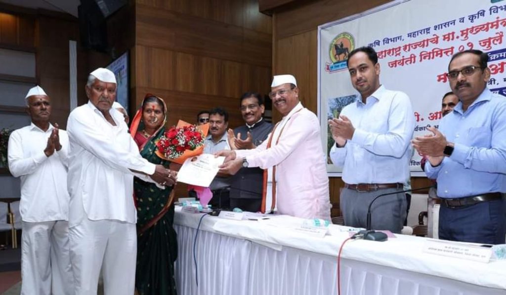 maharashtra krushi din 2023, Mr. Vasantrao Naik worked to give direction to state - Agriculture Commissioner Sunil Chavan