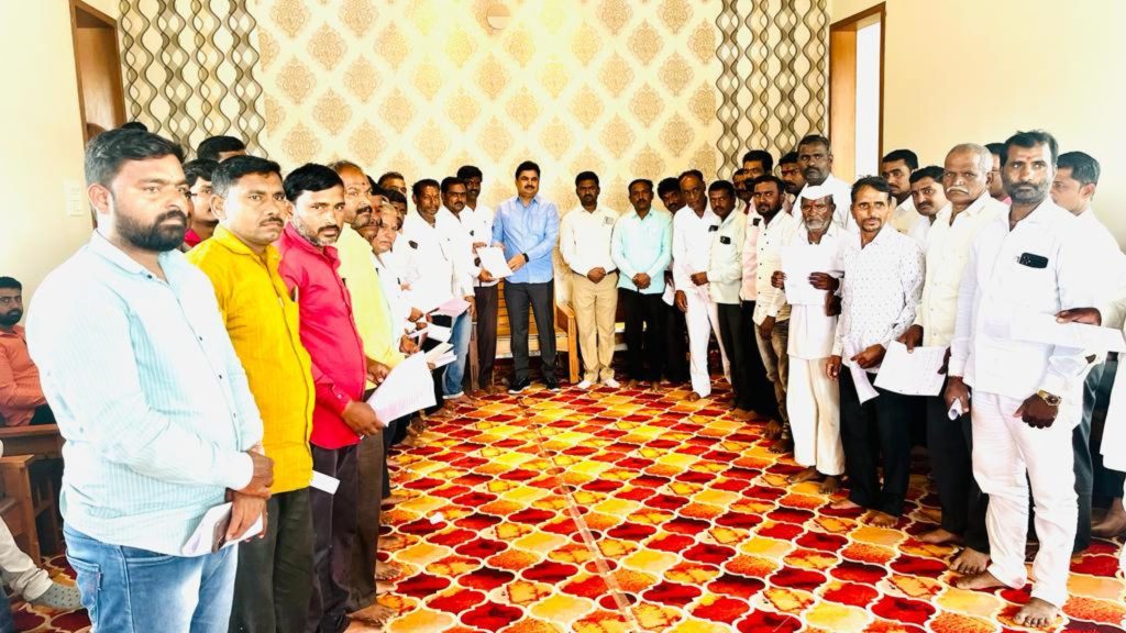 Jamkhed, Approval of 29 wells in Chondi, MLA Prof Ram Shinde distributes start orders to beneficiaries, Mahatma Gandhi National Rural Employment Guarantee Scheme Act 2005