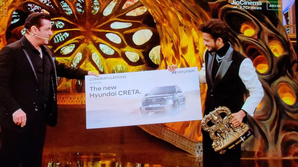 Big boss season 17 winner 2024, Munawwar Faruqui became new winner of Big Boss 17