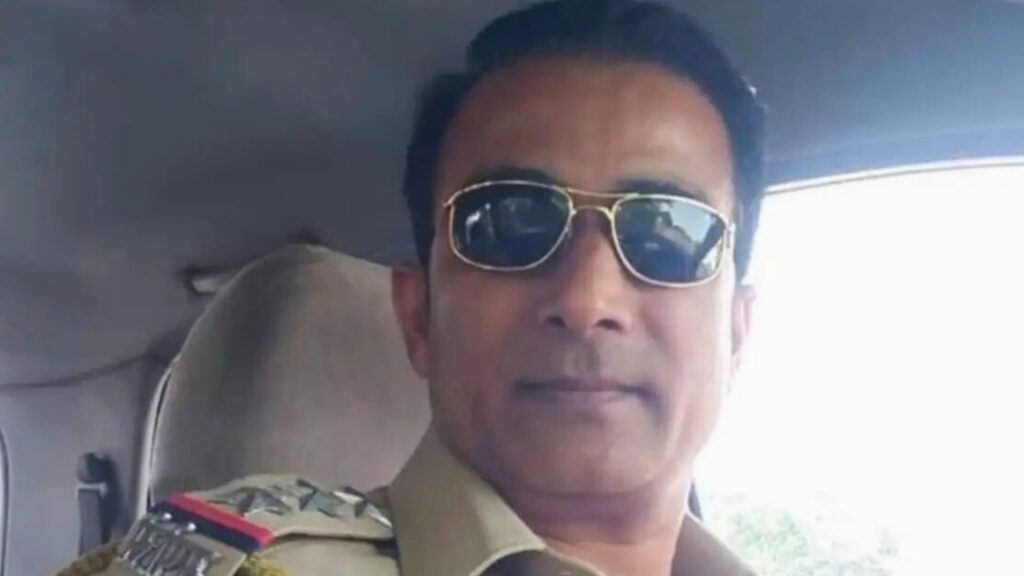 Shocking, police inspector Ashok Najan ends his life by shooting himself, incident at police station created sensation, nashik ambad police Station, Ashok Najan Nashik,
