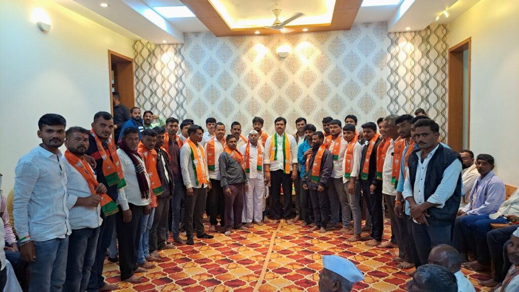 Political Earthquake in Fakhrabad, Many NCP workers join BJP including society director, ram shinde latest news, karjat jamkhed news,