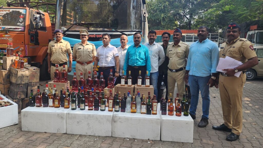 Pune breaking, Excise Department raid in Maharashtra, On New Year's Eve, maharashtra Excise Department's big operation on Goa-made liquor smuggling, liquor stock worth 1 crore 20 lakh seized,Thirty First, Happy New Year 2025
