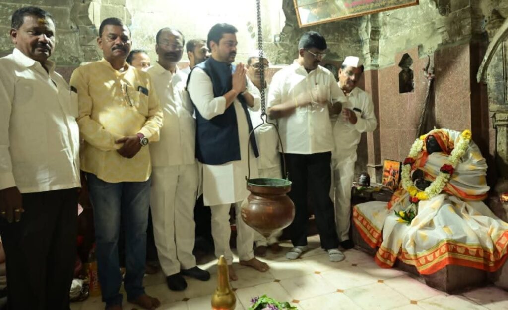 Punyashloka Ahilyadevi Holkar's 230th death anniversary in chondi, unparalleled work done by Ahilya Devi for respect and education of women is still guide for society today - Ram Shinde, latest marathi news today, 