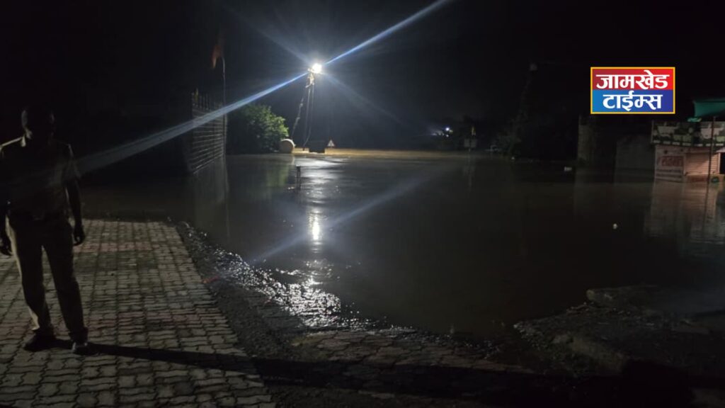 Breaking News, Jamkhed, threat of major flood was averted immediately, Chondi villagers breathed sigh of relief, what happened at night? Read in detail
