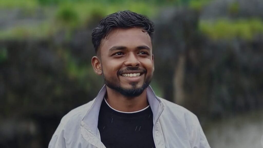 Young doctor from Jamkhed dies in accident in Sangli , Dr. Avishkar Gaikwad News