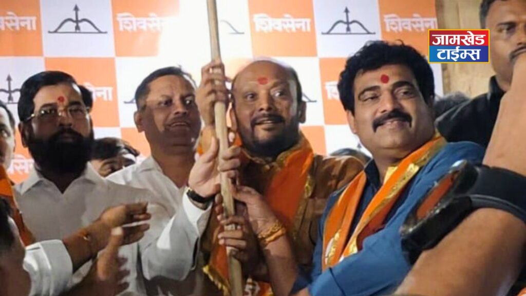 Big news, Big earthquake in Karjat Jamkhed politics, senior BJP leader Pravin Ghule Patil joins Shiv Sena, Ram Shinde, latest news, 